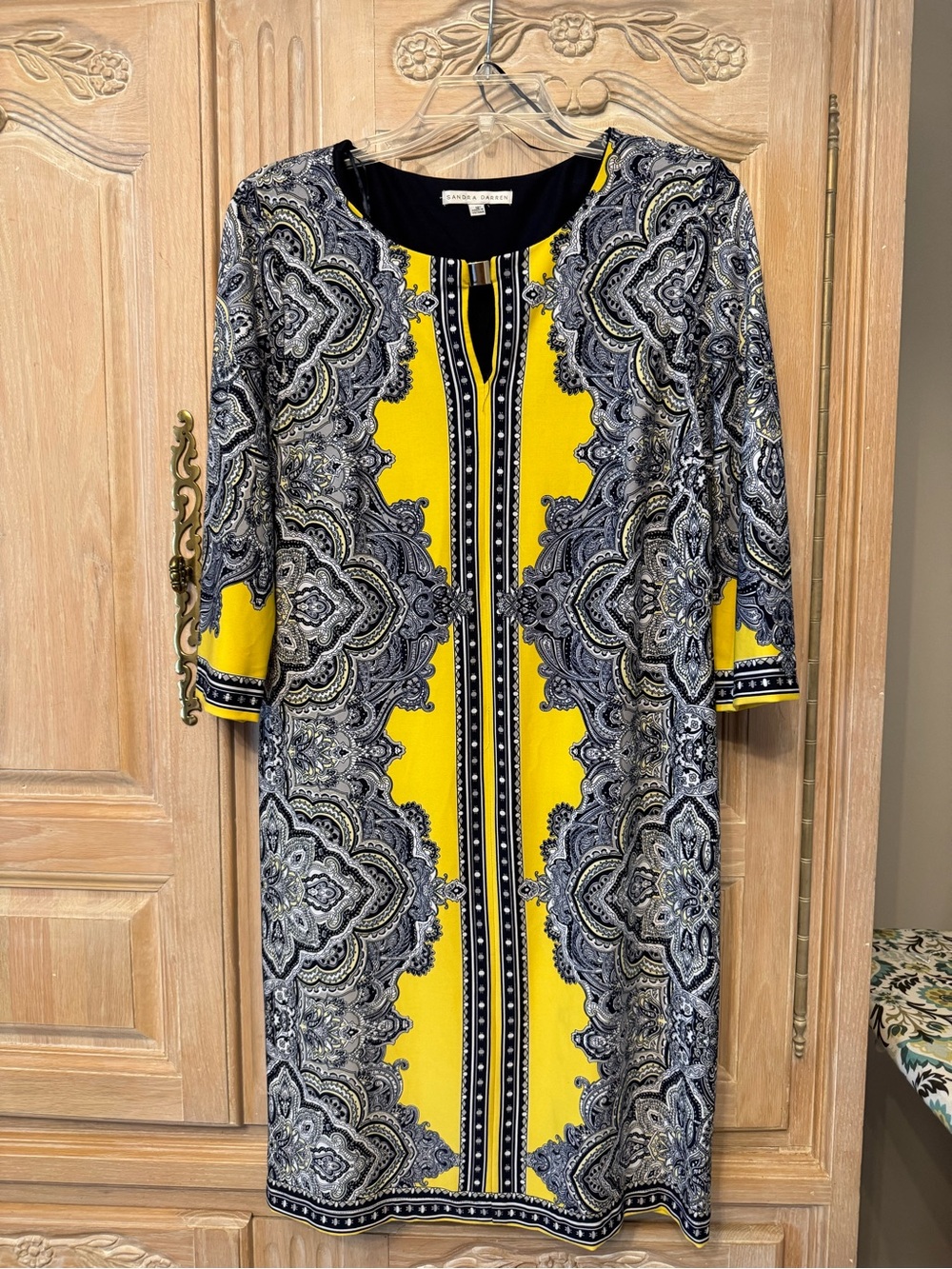 Sandra Darren Yellow and Black Paisley-Print Midi Dress